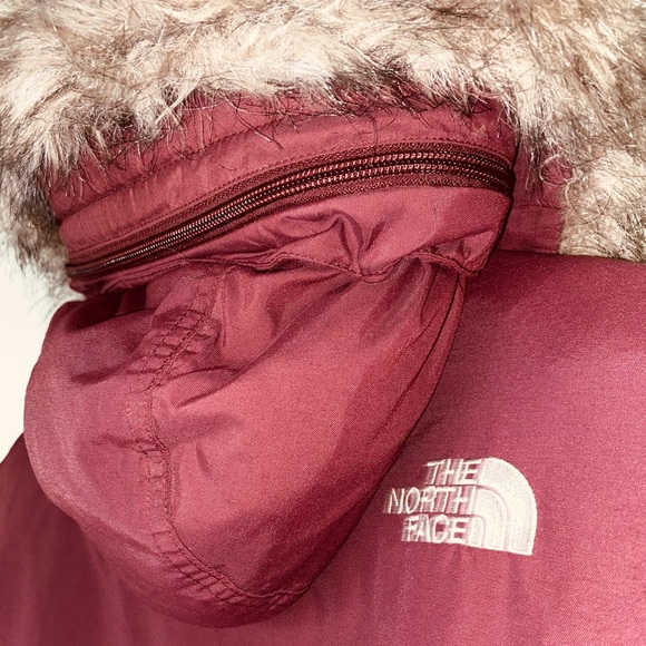 🥶🔥WINTER SALE!Women’s North Face Coat. - Picture 2 of 8